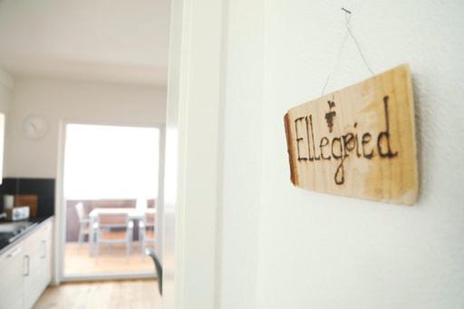 Ruedlins-Winzerhof Apartment Ауген Екстериор снимка